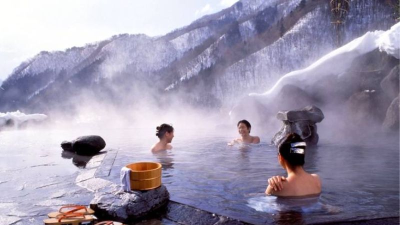 Các yếu tố cần lưu ý khi đến thăm suối nước nóng 