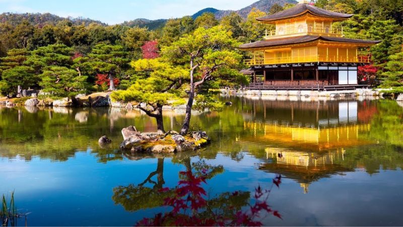 Chùa Kinkaku-ji, Nhật Bản