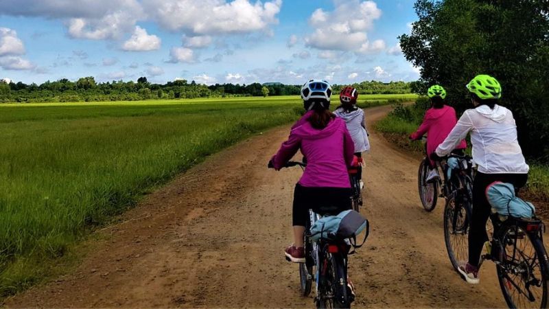 Đi xe đạp trên đường mòn Pa’rus Trail