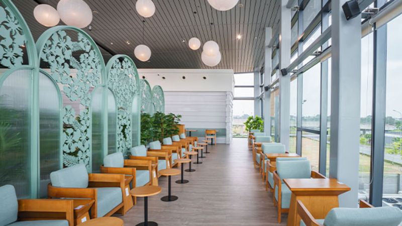 Khu vực chờ và khu vực giải trí tại sân bay Cát Bi
