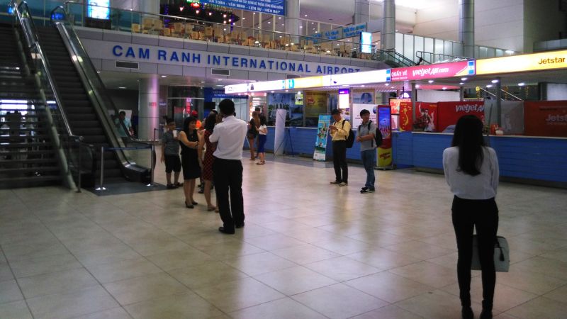 Sân bay Cam Ranh nằm ở xã Cam Hải Đông