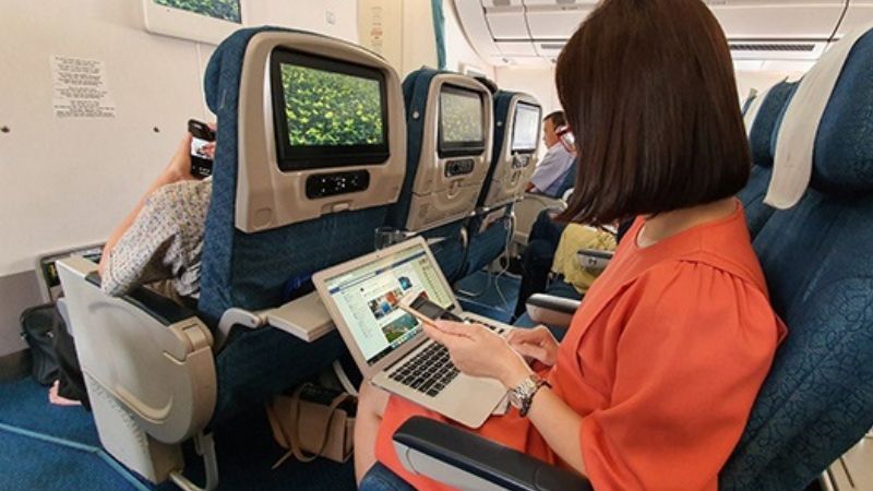 Thẻ lên máy bay điện tử là gì